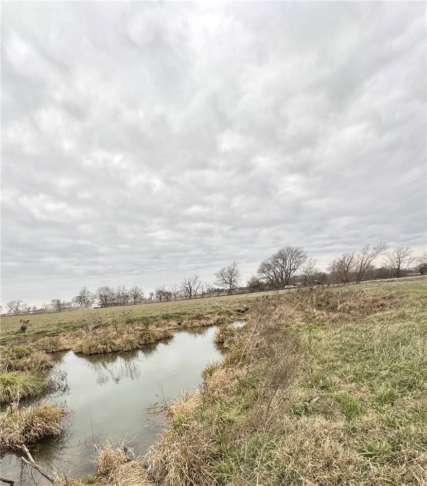 main property photo 25
