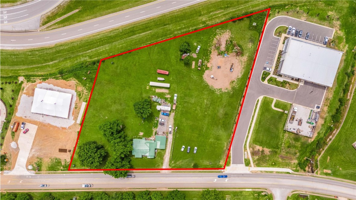 main property photo 7