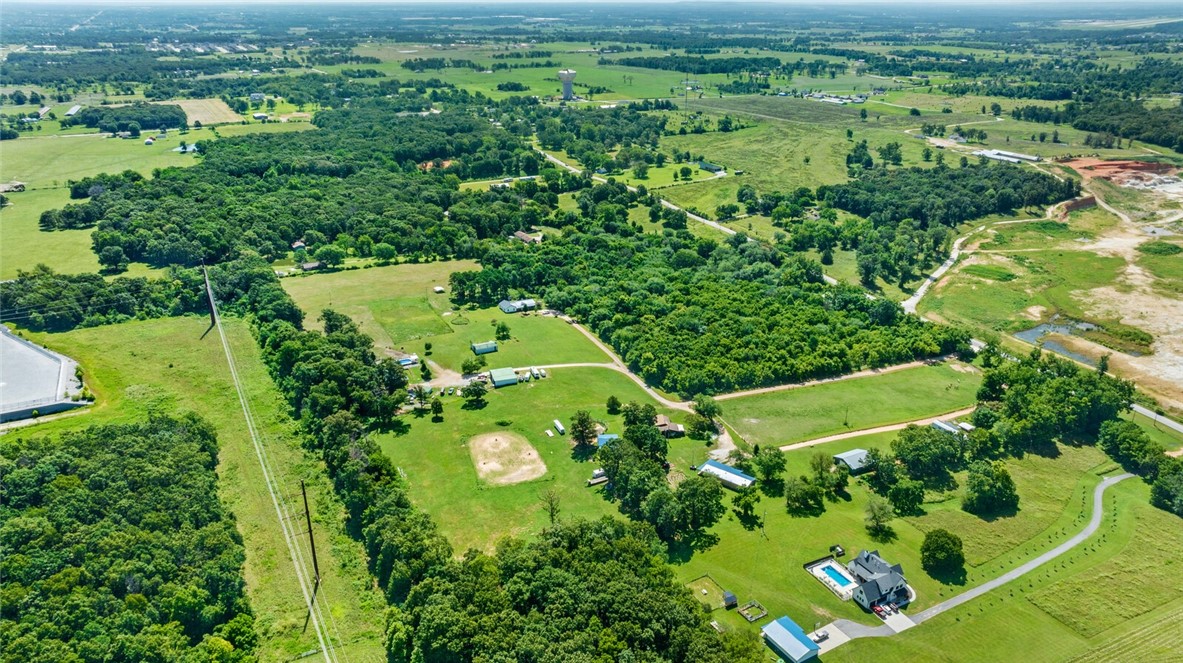 main property photo 7
