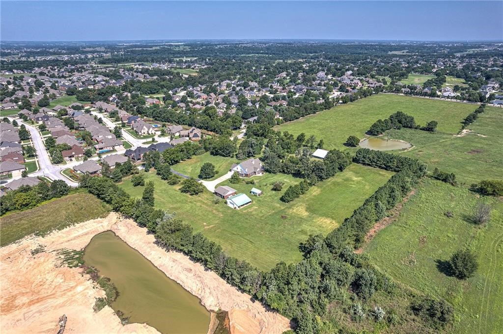 main property photo 18