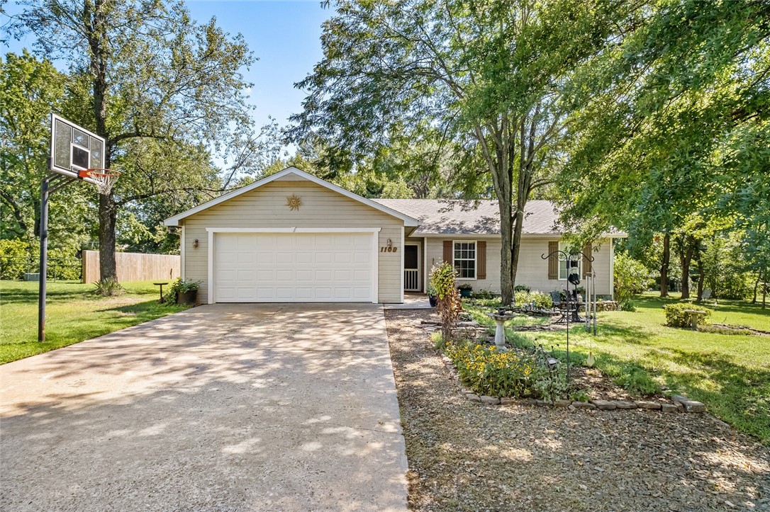 main property photo 4