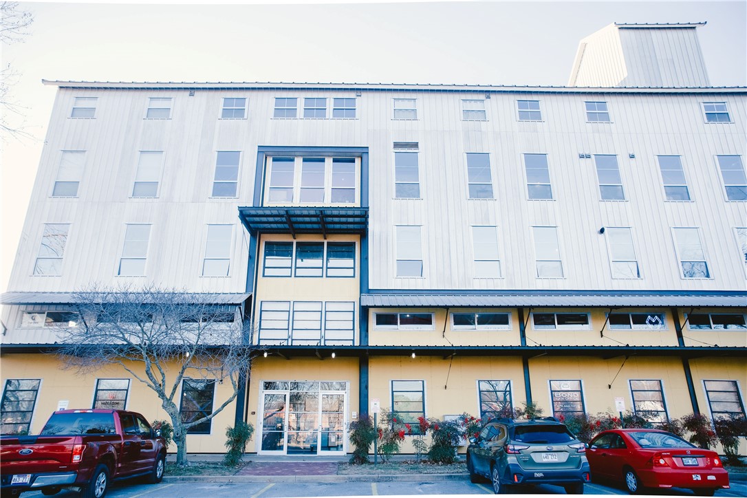 main property photo 31