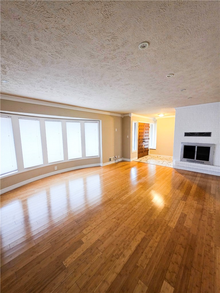 property viewer photo 15