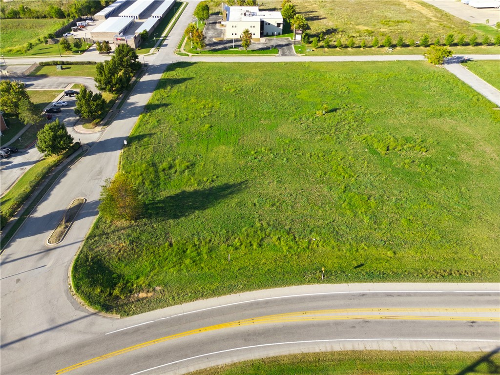 main property photo 17