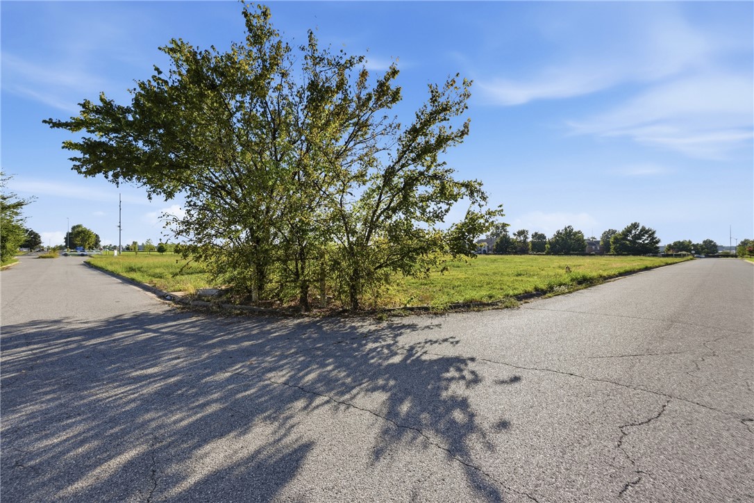 main property photo 18