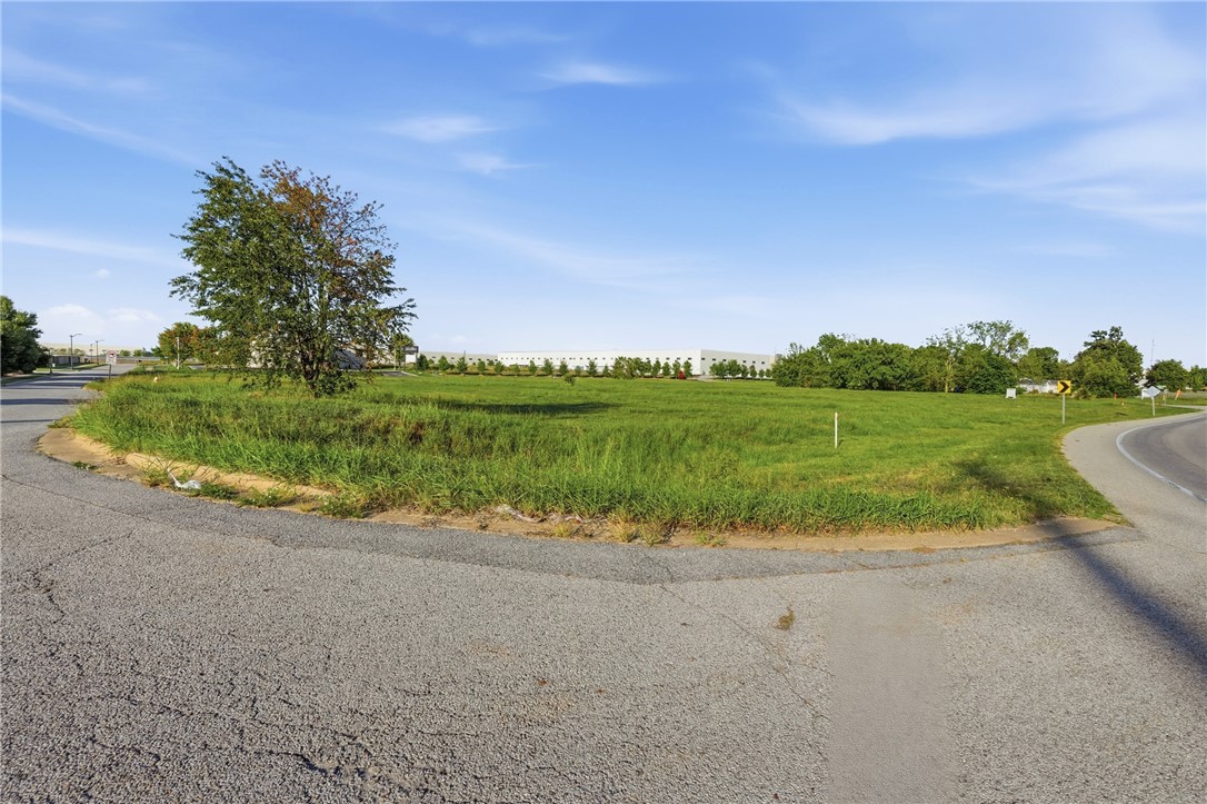 main property photo 20