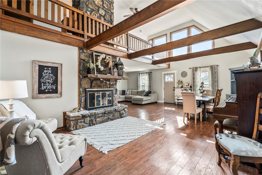 property viewer photo 3