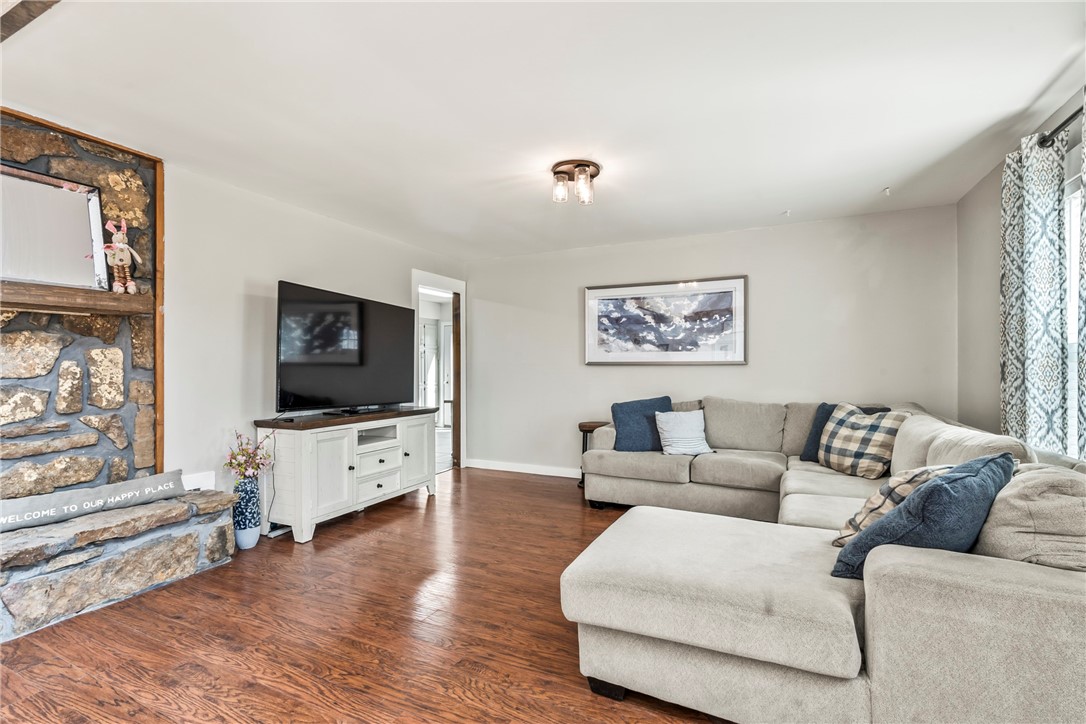 property viewer photo 7