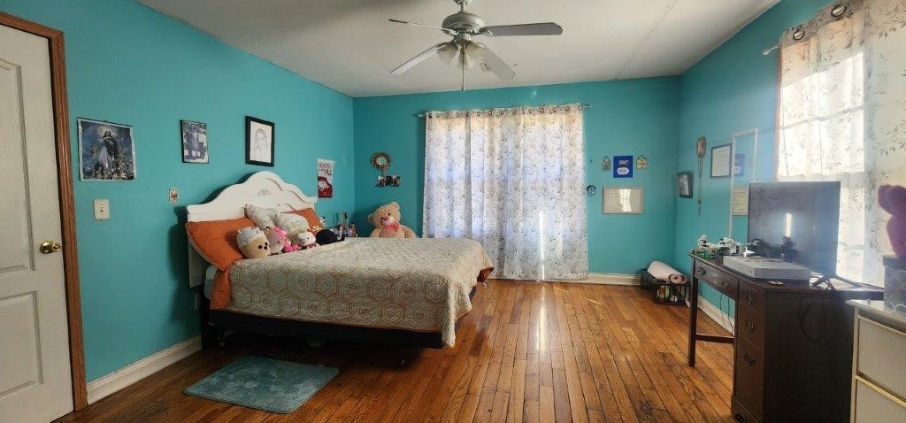 main property photo 29