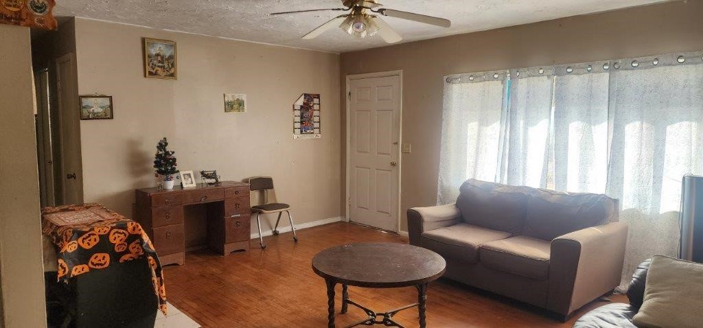 main property photo 45