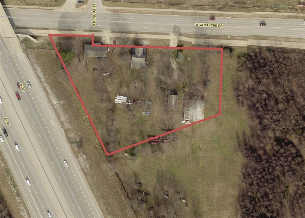 main property photo 8