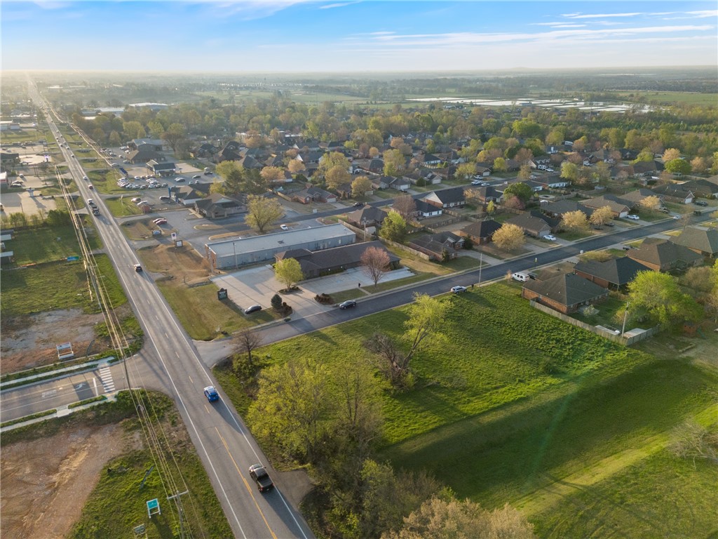 main property photo 14