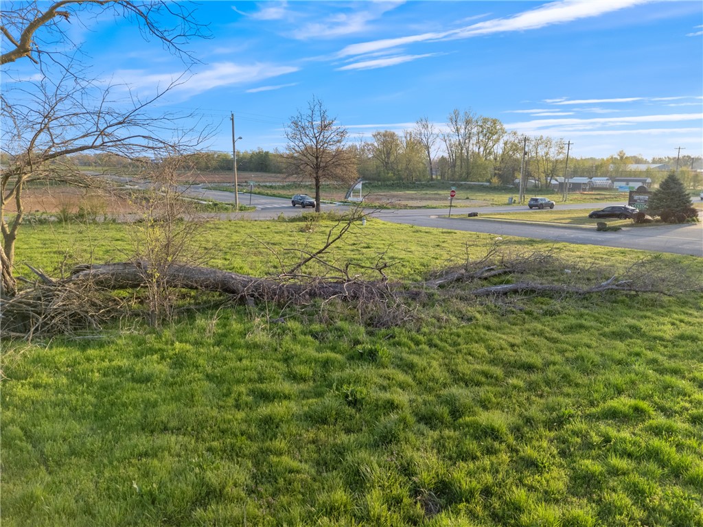 main property photo 16
