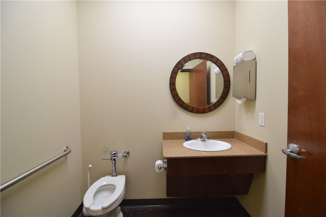 main property photo 25