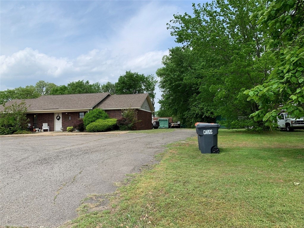 main property photo 29