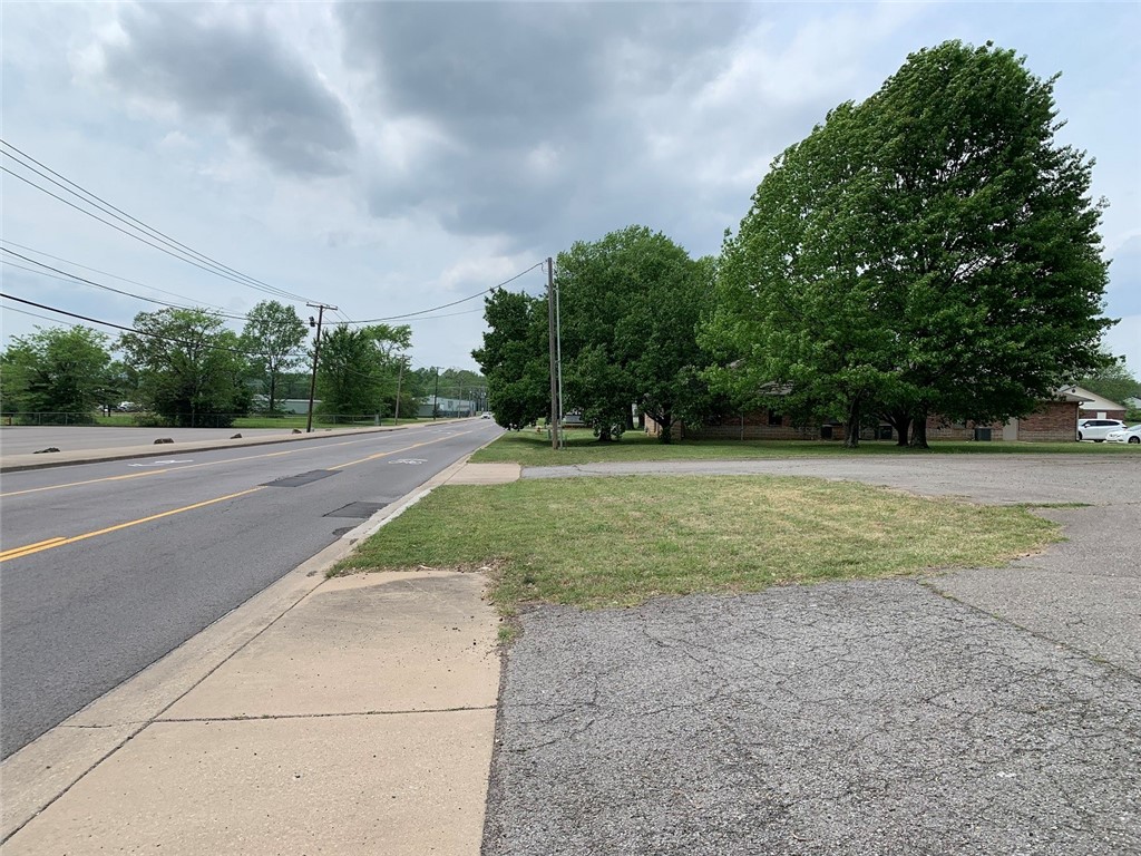 main property photo 32