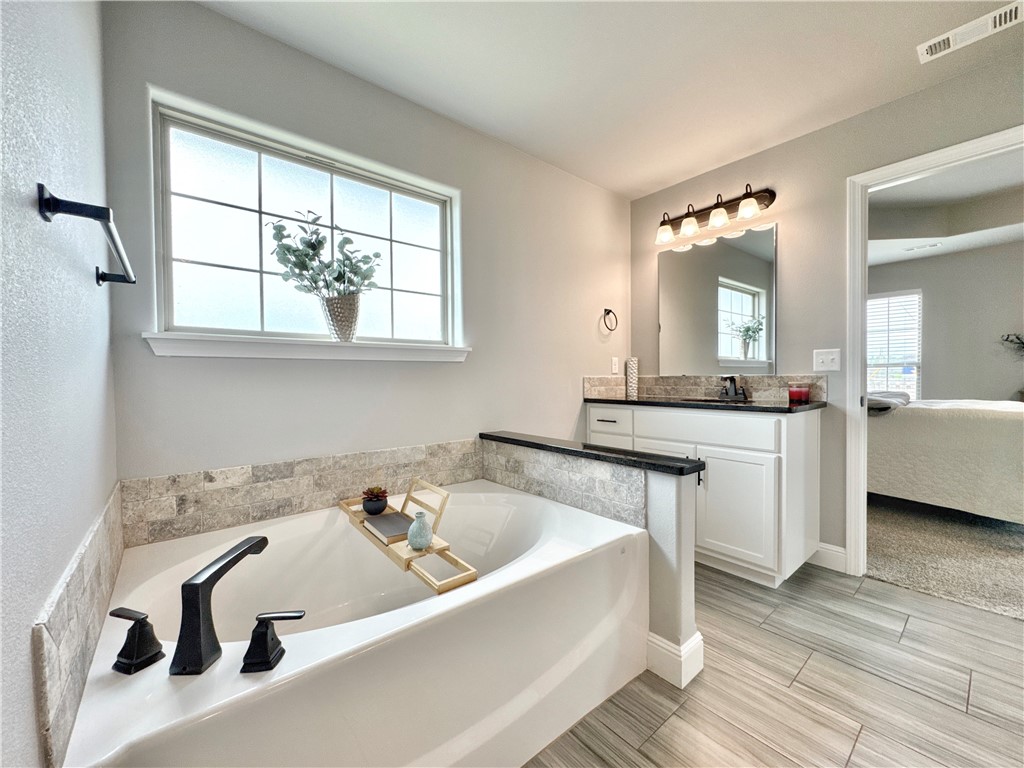 property viewer photo 9