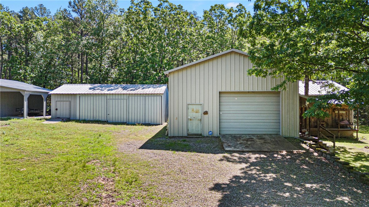 main property photo 40