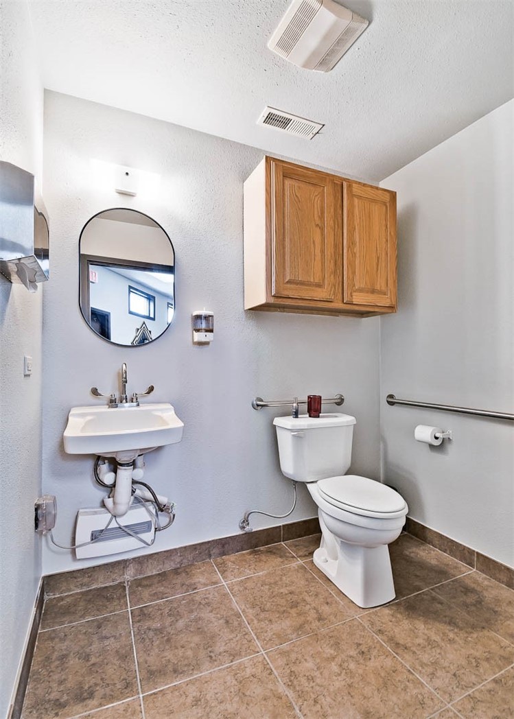 main property photo 6