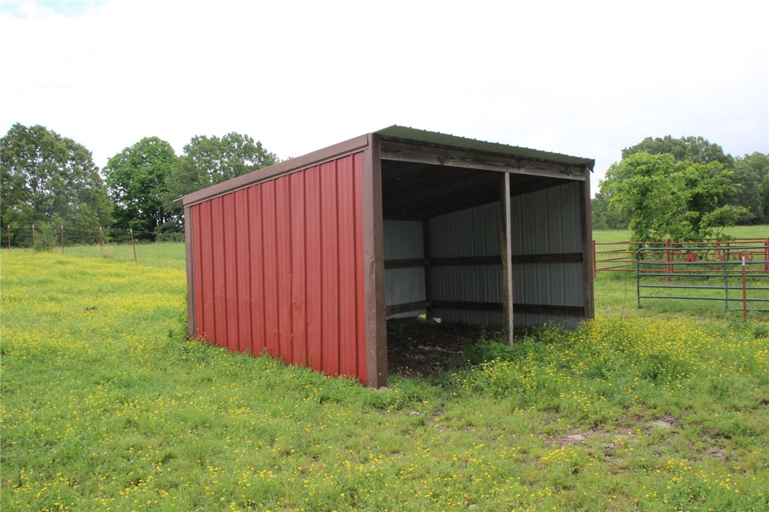 main property photo 34