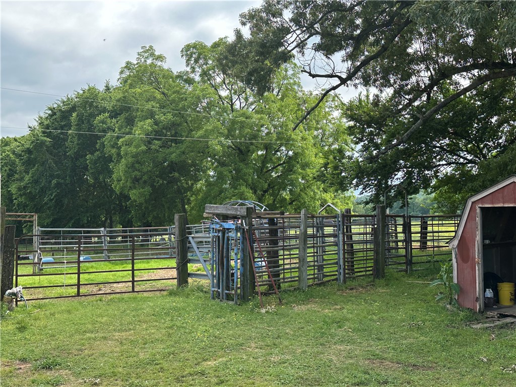 main property photo 30