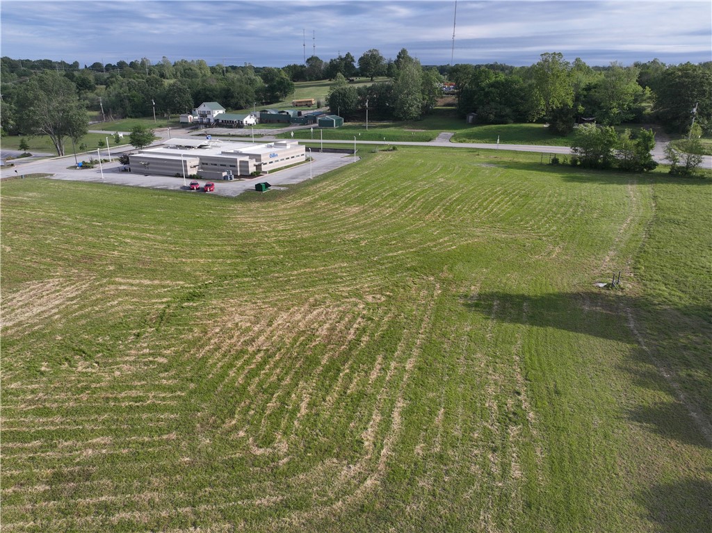 main property photo 16