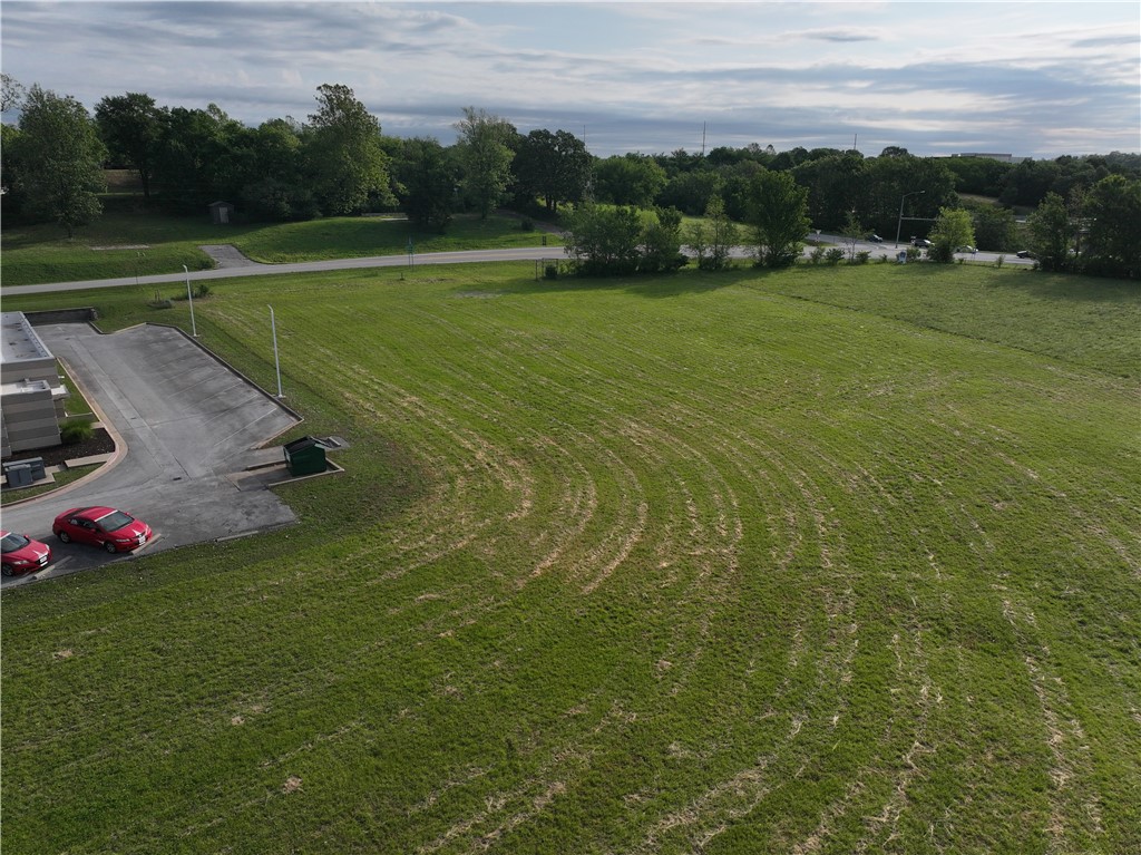 main property photo 18
