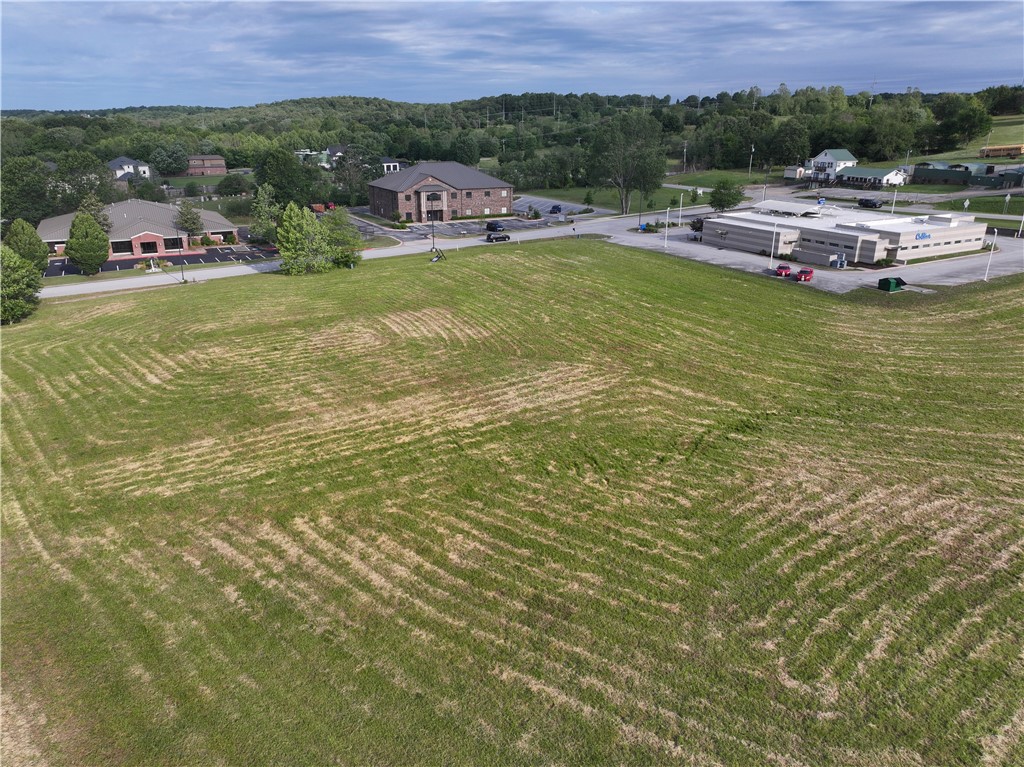 main property photo 9