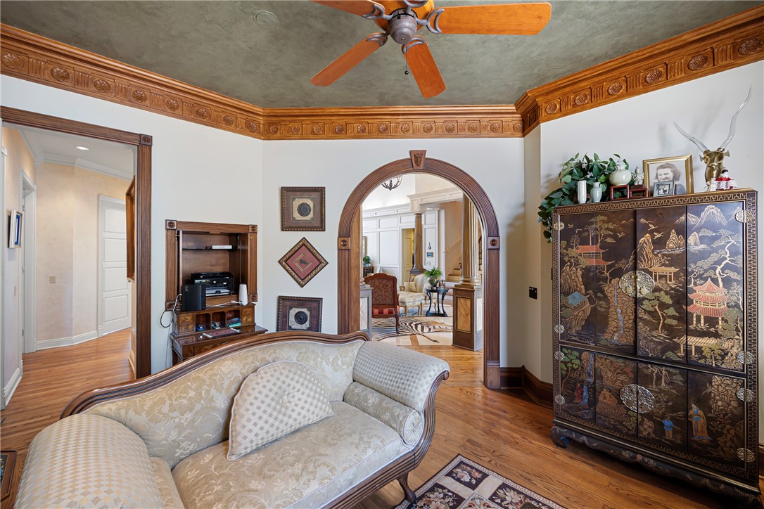 main property photo 8