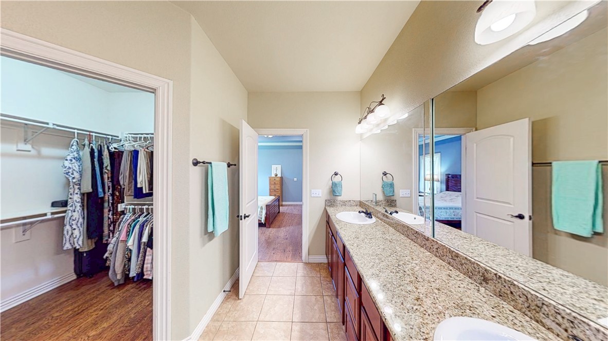 property viewer photo 13
