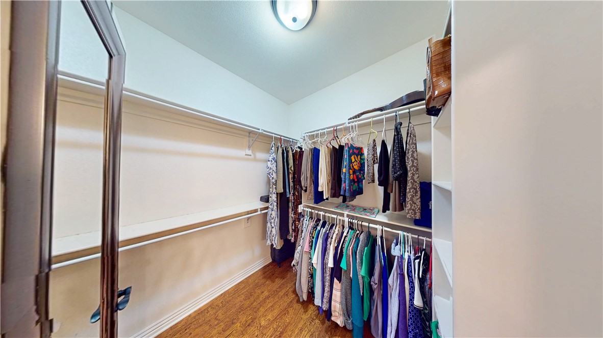 property viewer photo 17