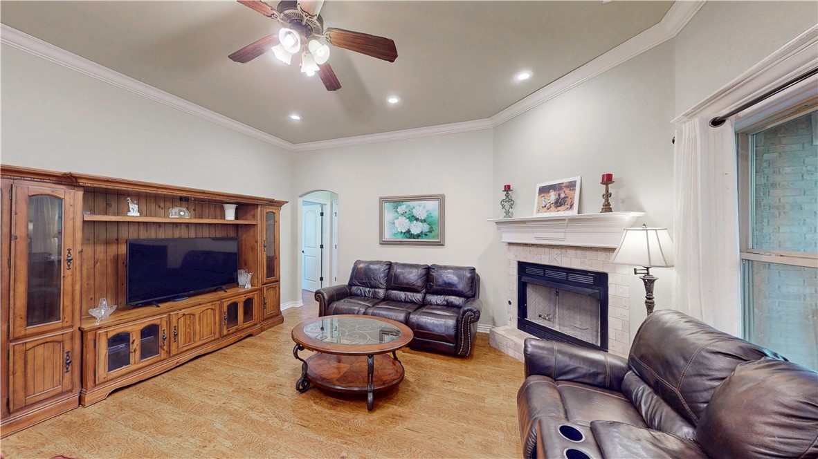 property viewer photo 2