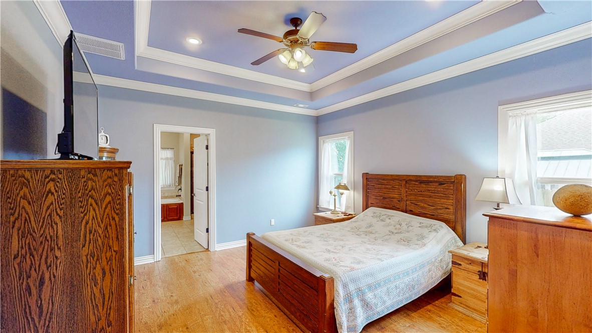 property viewer photo 25