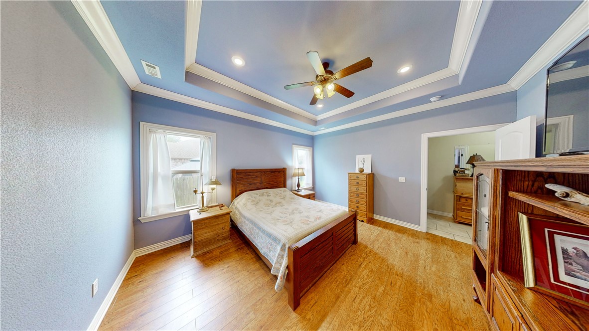 property viewer photo 26