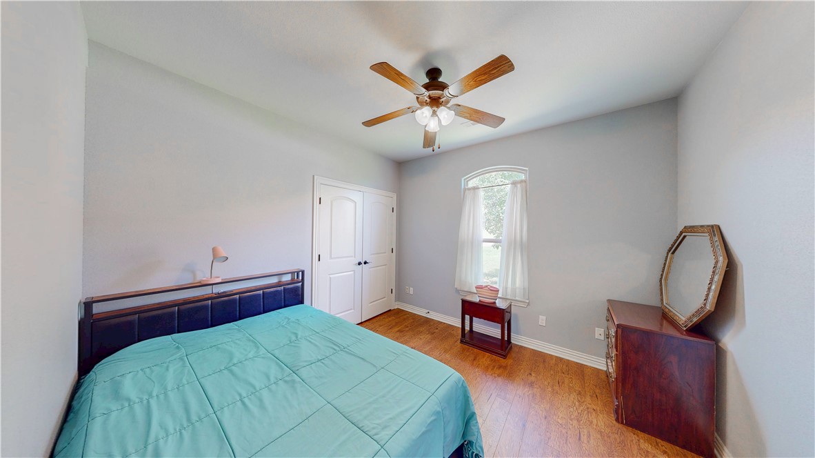 property viewer photo 29