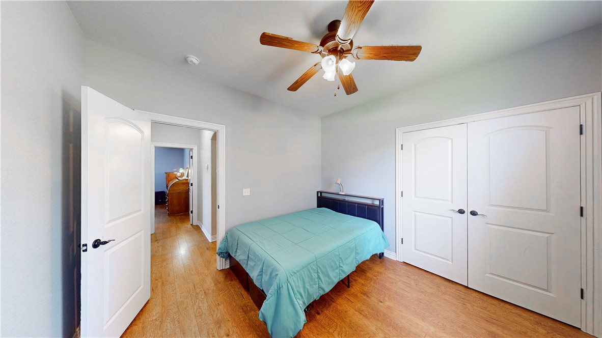 property viewer photo 30