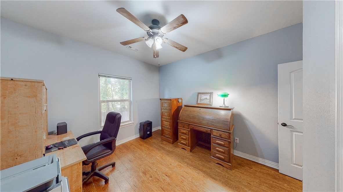 property viewer photo 31
