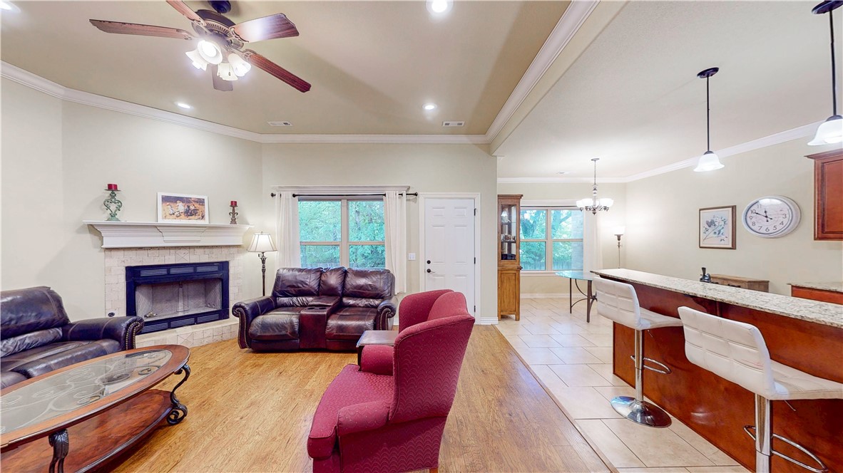 property viewer photo 36
