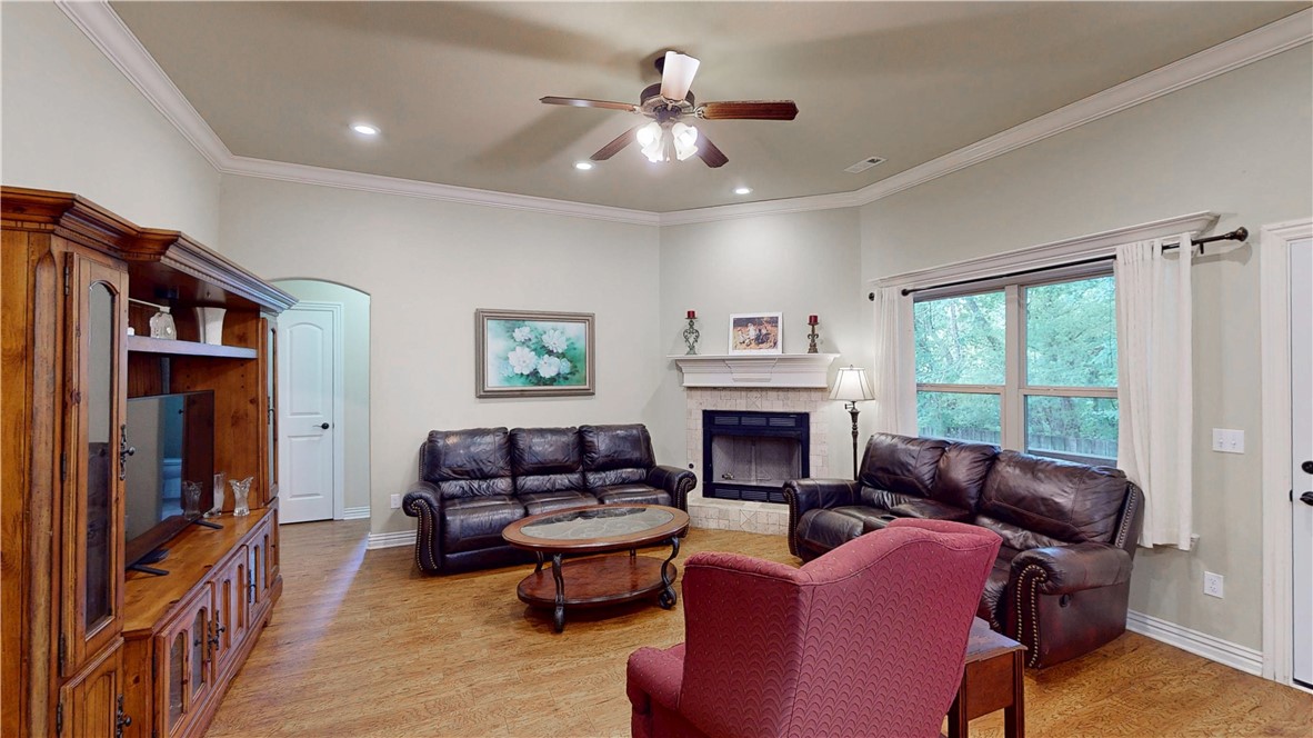 property viewer photo 40
