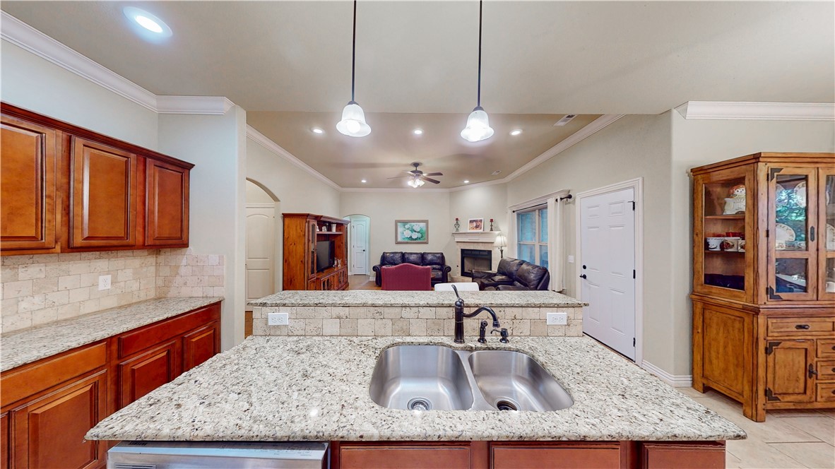 property viewer photo 9