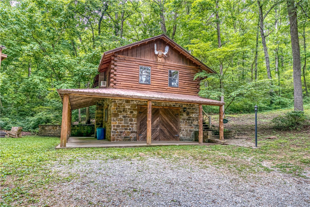 main property photo 40