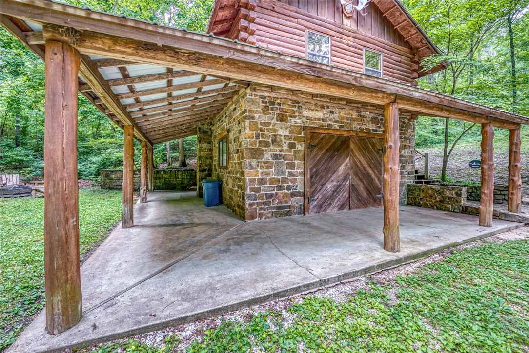 main property photo 41