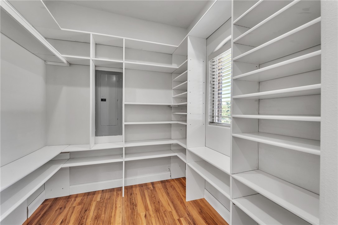 property viewer photo 18