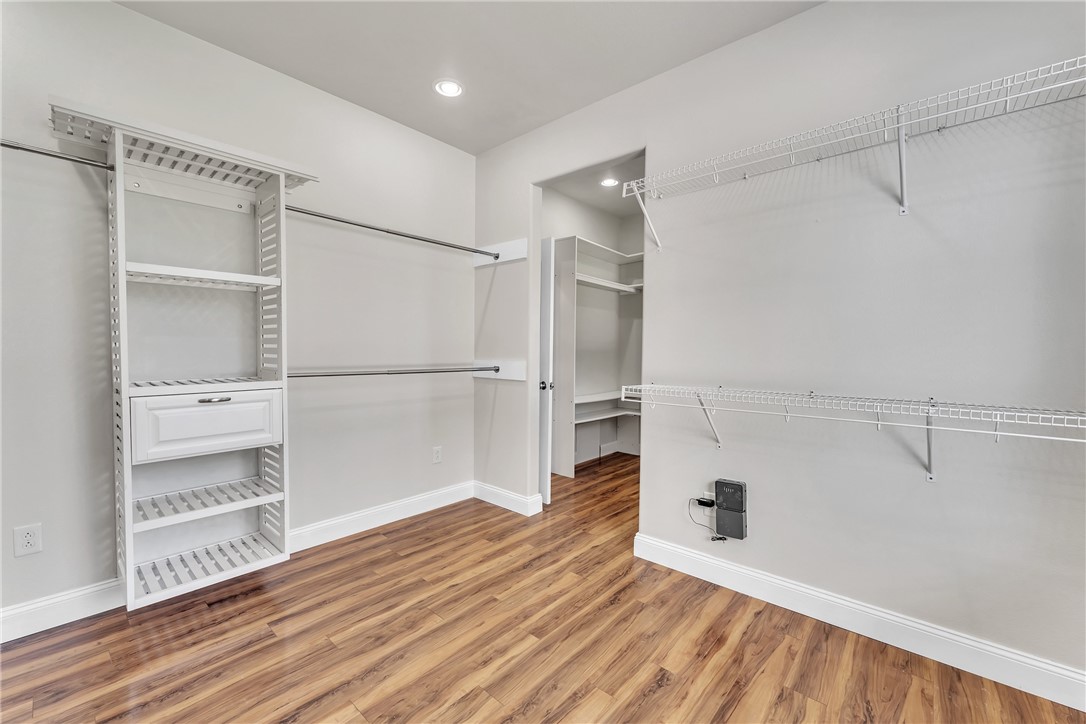 property viewer photo 19