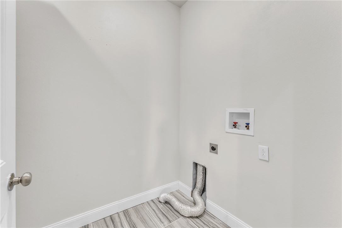 property viewer photo 20