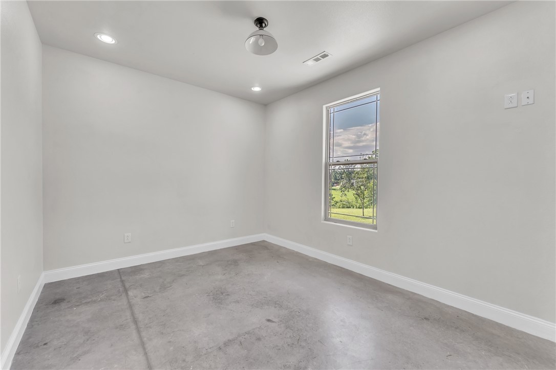 property viewer photo 23