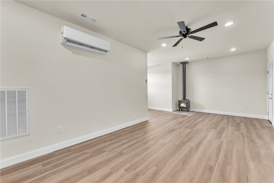 property viewer photo 24