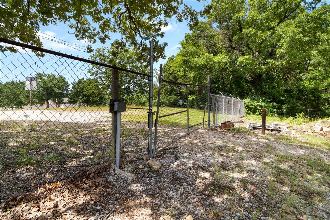 main property photo 26