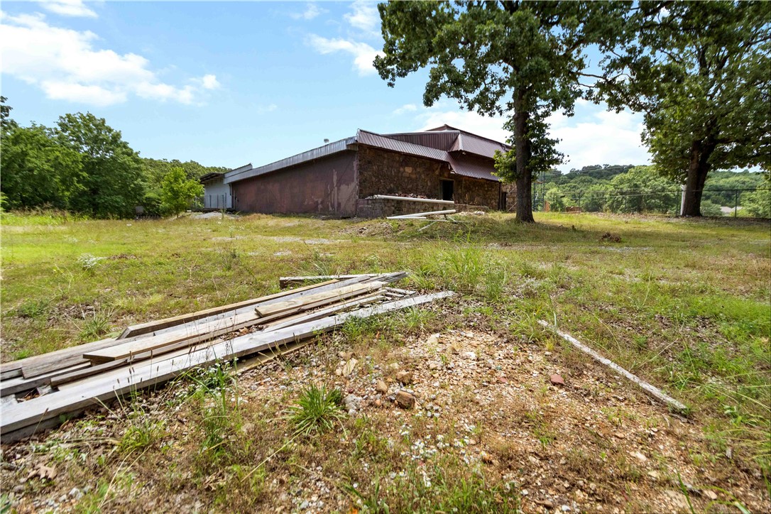 main property photo 28