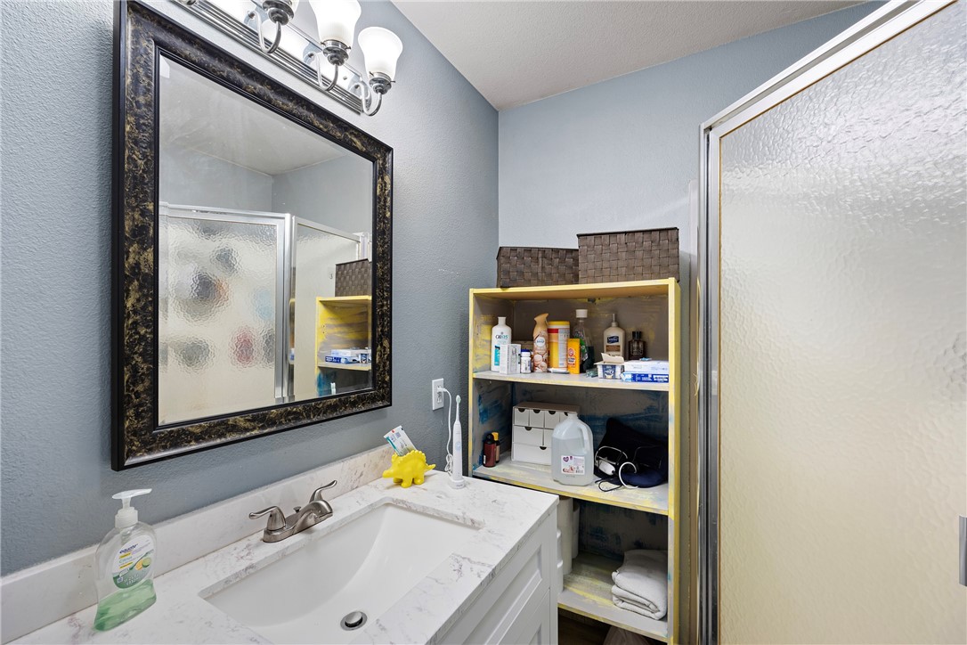 property viewer photo 18